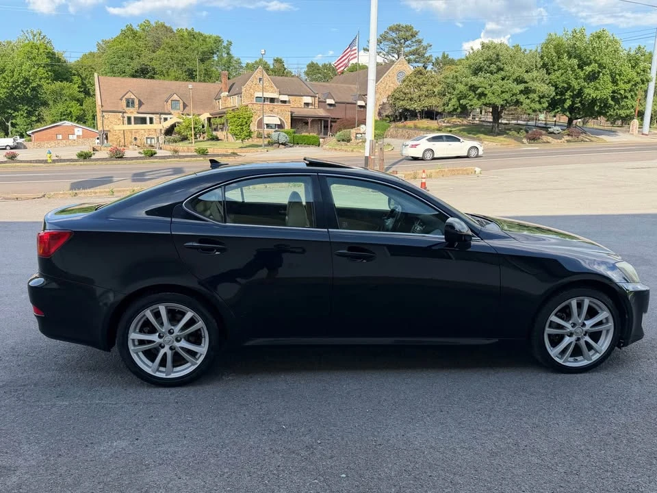 2007 Lexus IS 2nd Gen - Image 17 of 18