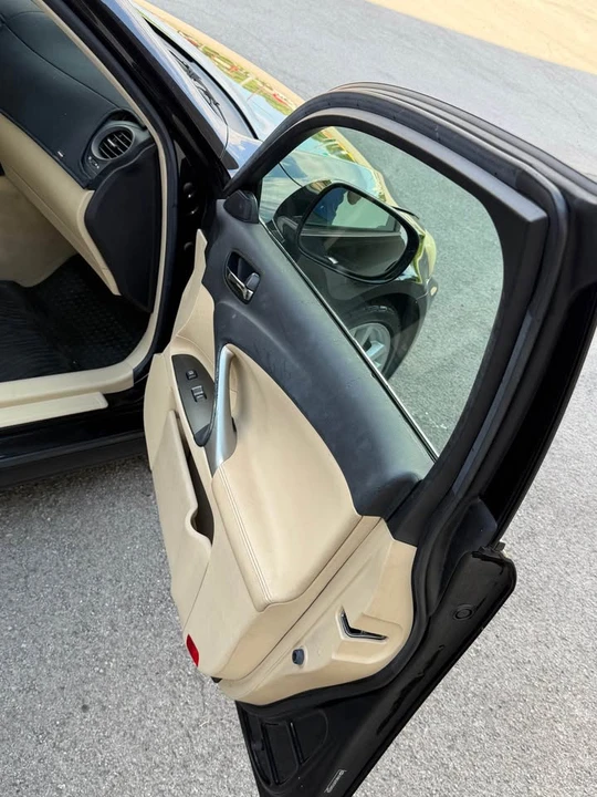 2007 Lexus IS 2nd Gen - Image 12 of 18