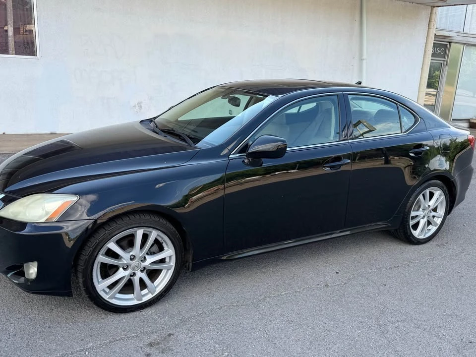 2007 Lexus IS 2nd Gen - Image 6 of 18