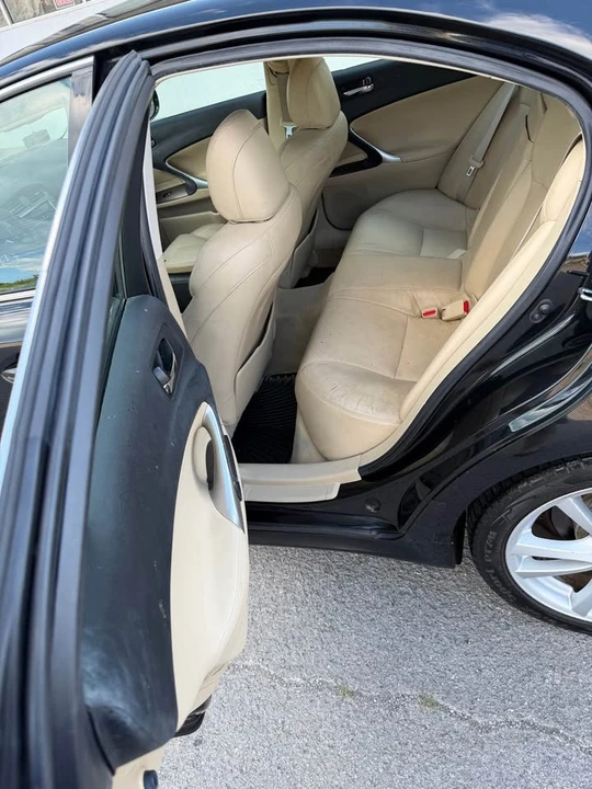 2007 Lexus IS 2nd Gen - Image 15 of 18
