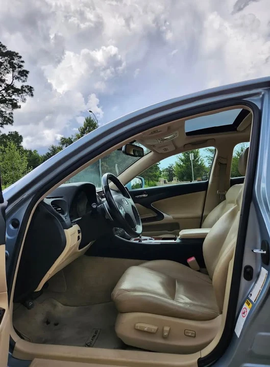 2007 Lexus IS 2nd Gen - Image 8 of 13