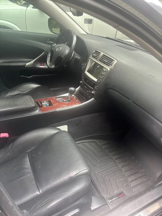 2007 Lexus IS 2nd Gen - Image 8 of 18