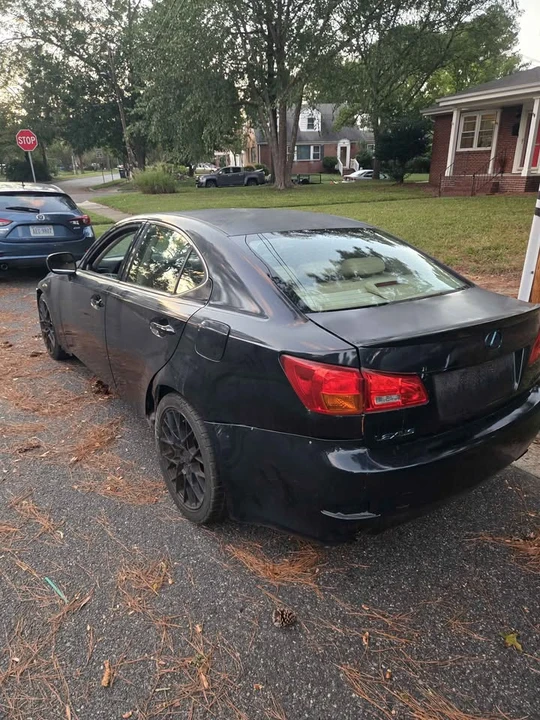 2007 Lexus IS 2nd Gen - Image 3 of 4