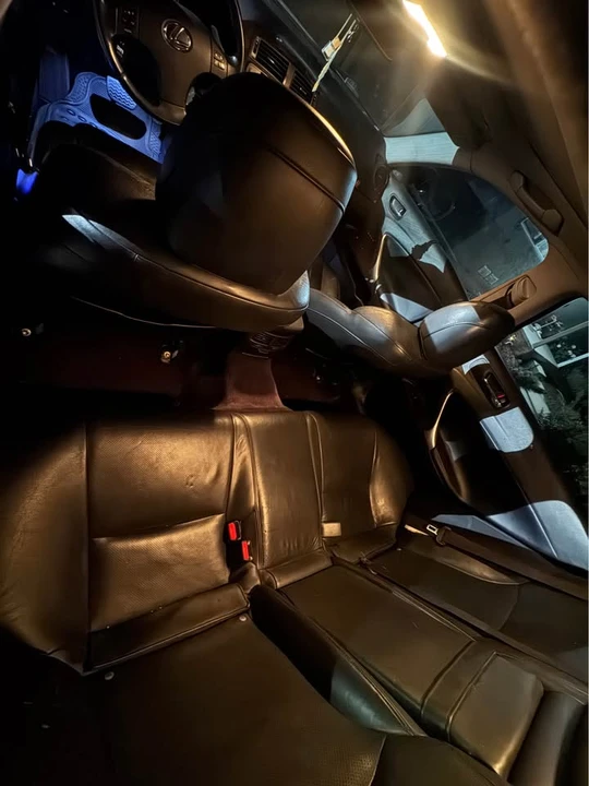 2007 Lexus IS 2nd Gen - Image 4 of 10