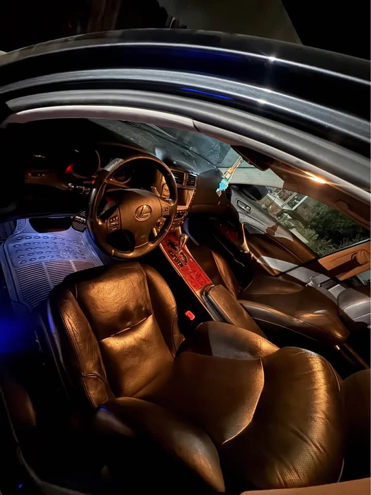 2007 Lexus IS 2nd Gen - Image 3 of 10