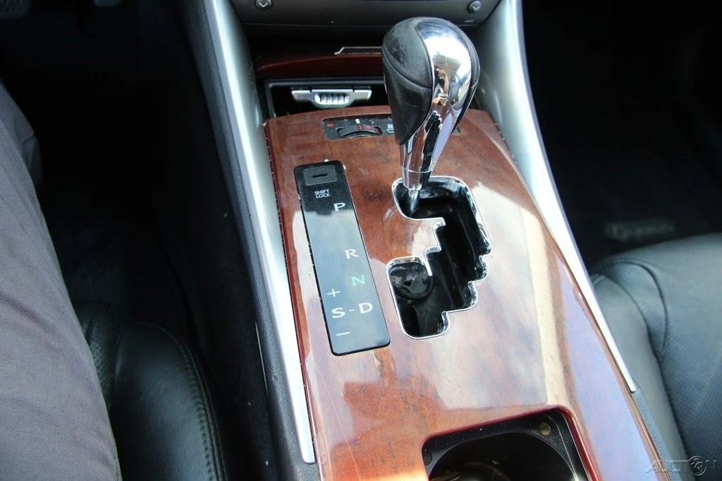 2007 Lexus IS 2nd Gen - Image 19 of 21
