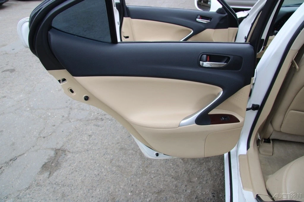 2007 Lexus IS 2nd Gen - Image 19 of 21