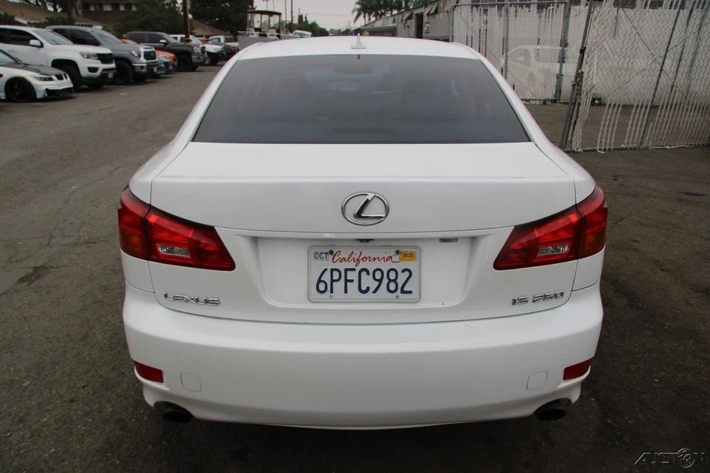 2007 Lexus IS 2nd Gen - Image 5 of 21