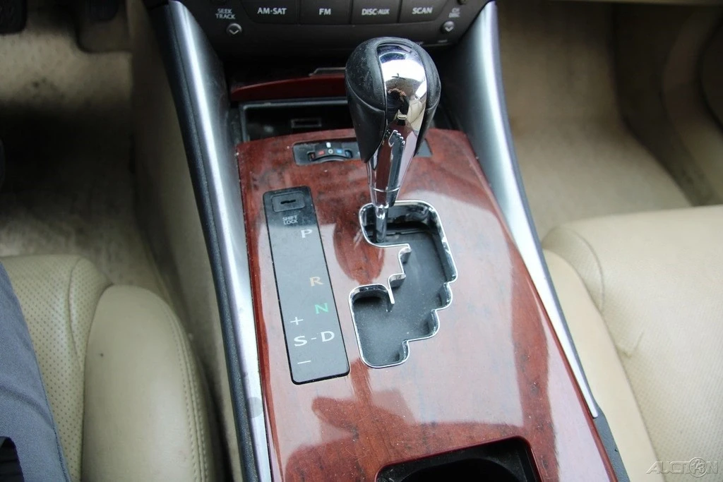 2007 Lexus IS 2nd Gen - Image 18 of 21