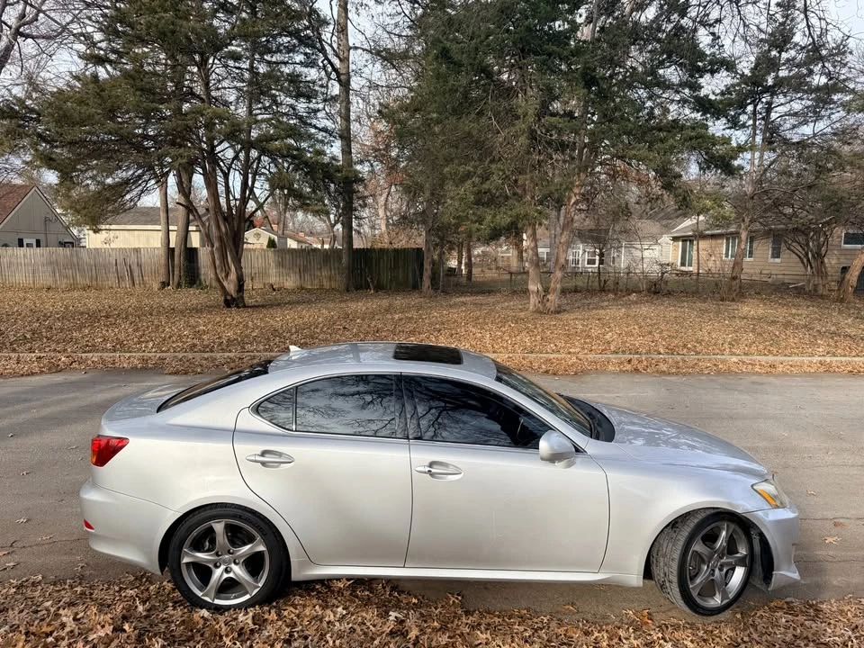 2007 Lexus IS 2nd Gen - Image 7 of 19