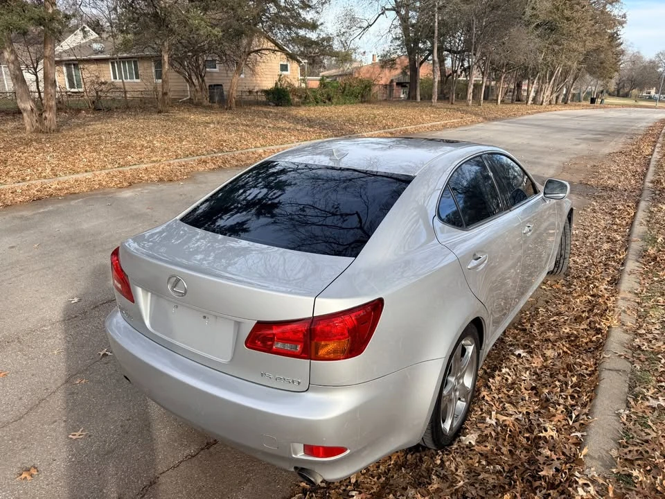 2007 Lexus IS 2nd Gen - Image 6 of 19