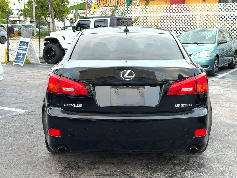 2007 Lexus IS 2nd Gen - Image 16 of 21