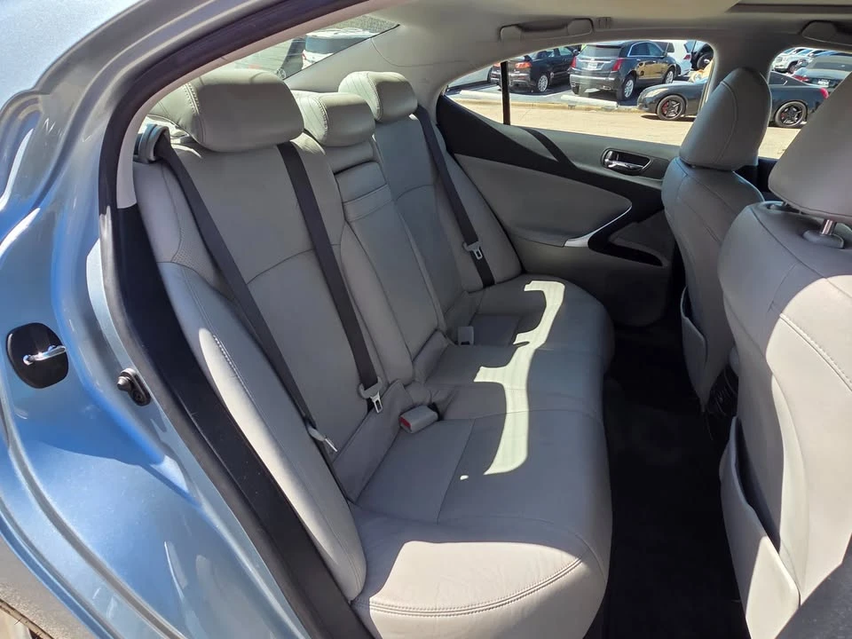 2007 Lexus IS 2nd Gen - Image 11 of 19