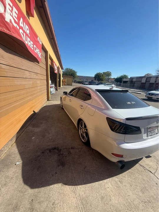 2007 Lexus IS 2nd Gen - Image 4 of 5