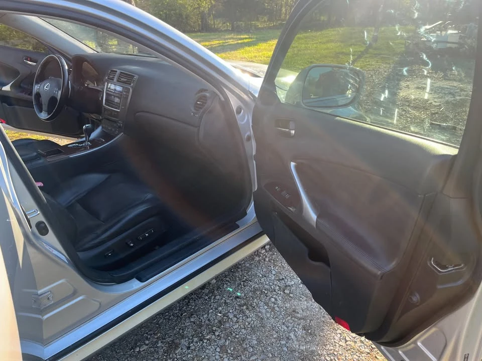 2007 Lexus IS 2nd Gen - Image 6 of 10
