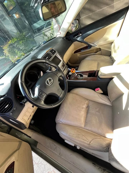 2007 Lexus IS 2nd Gen - Image 2 of 8
