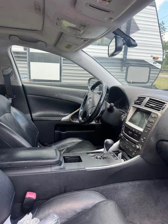 2007 Lexus IS 2nd Gen - Image 5 of 7