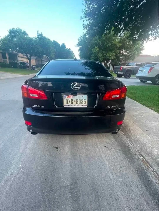 2007 Lexus IS 2nd Gen - Image 3 of 8