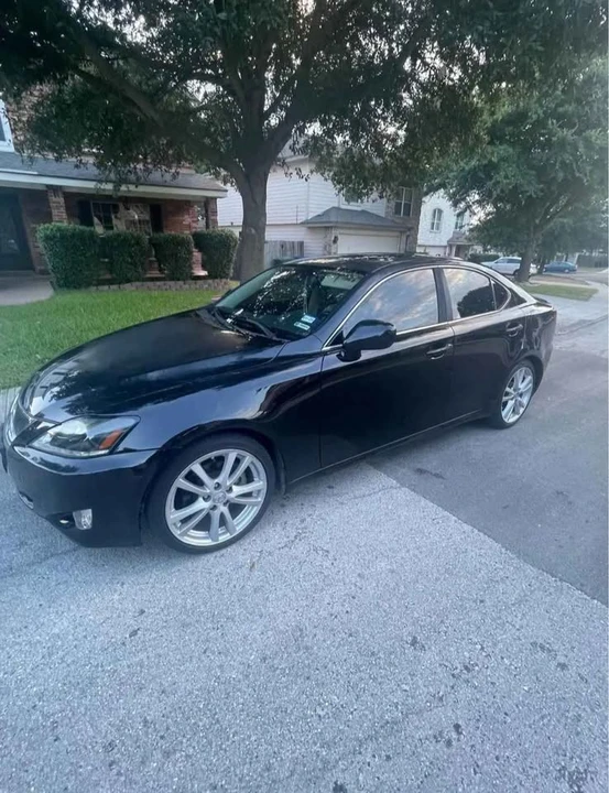 2007 Lexus IS 2nd Gen - Image 5 of 8