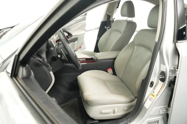 2007 Lexus IS 2nd Gen - Image 29 of 31