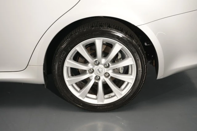 2007 Lexus IS 2nd Gen - Image 21 of 31
