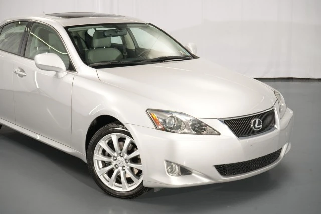 2007 Lexus IS 2nd Gen - Image 8 of 31