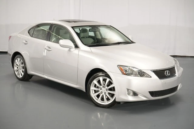 2007 Lexus IS 2nd Gen - Image 9 of 31