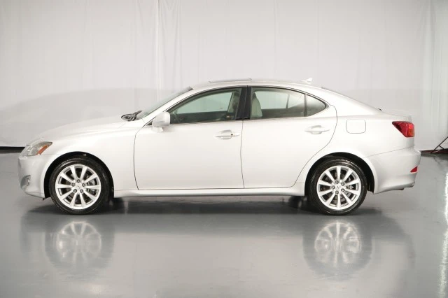 2007 Lexus IS 2nd Gen - Image 2 of 31