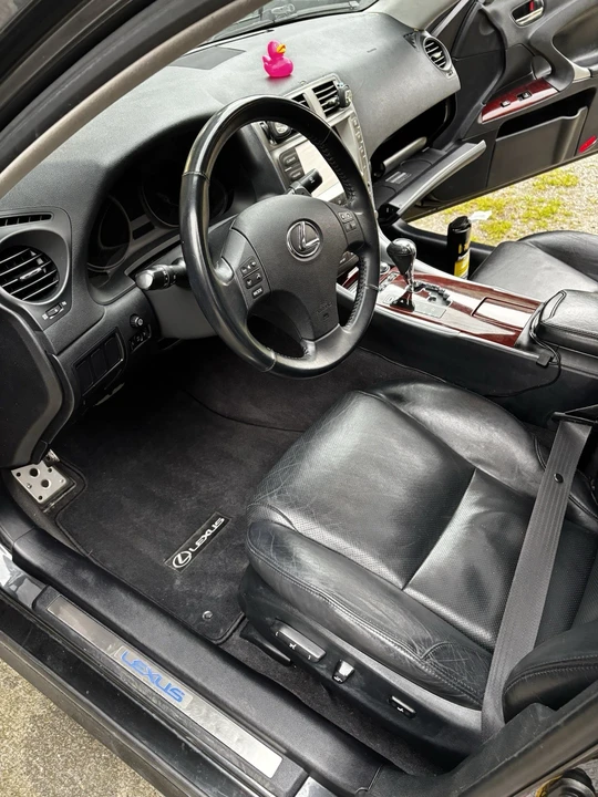 2007 Lexus IS 2nd Gen - Image 6 of 8