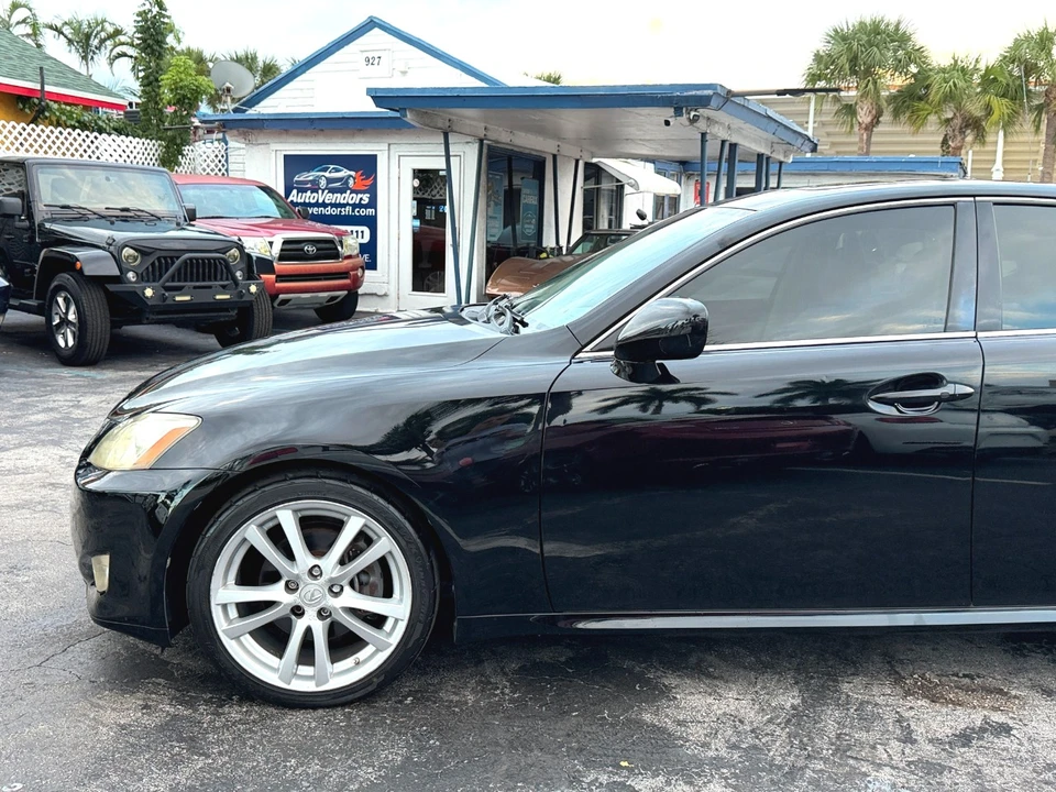 2007 Lexus IS 2nd Gen - Image 10 of 12