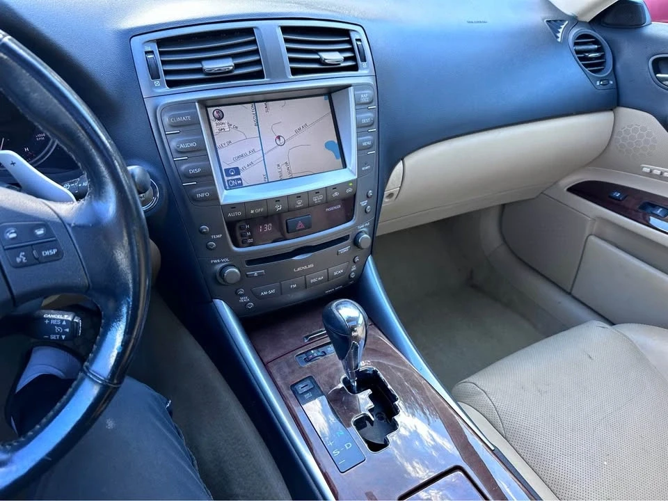 2007 Lexus IS 2nd Gen - Image 9 of 11