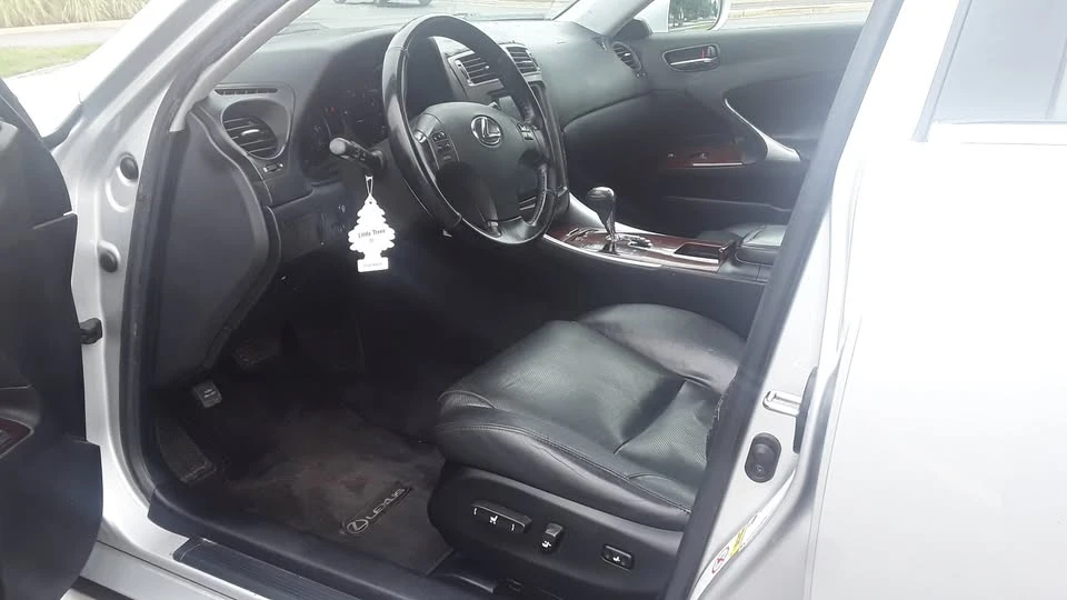 2007 Lexus IS 2nd Gen - Image 13 of 14