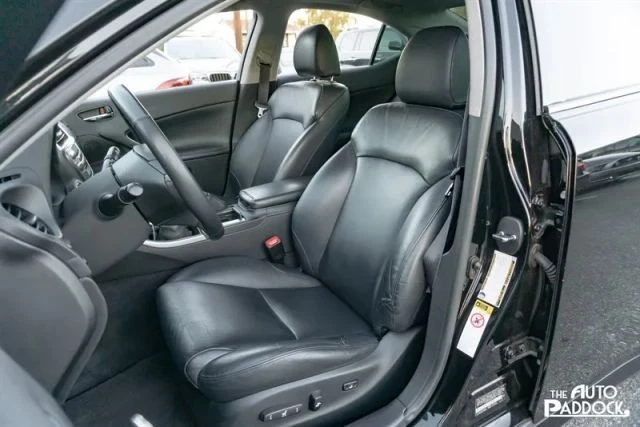 2007 Lexus IS 2nd Gen - Image 11 of 21