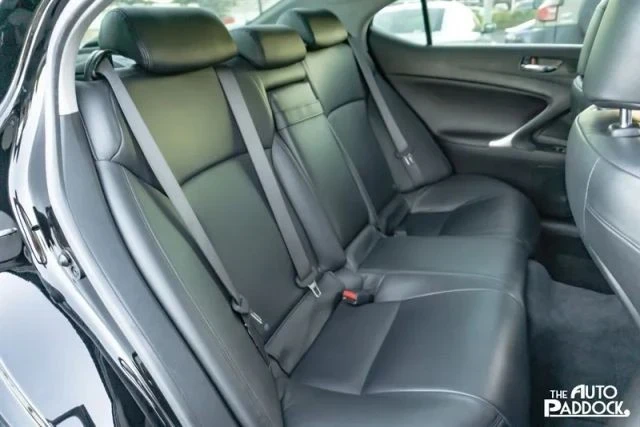 2007 Lexus IS 2nd Gen - Image 16 of 21