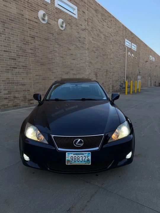 2007 Lexus IS 2nd Gen - Image 3 of 20