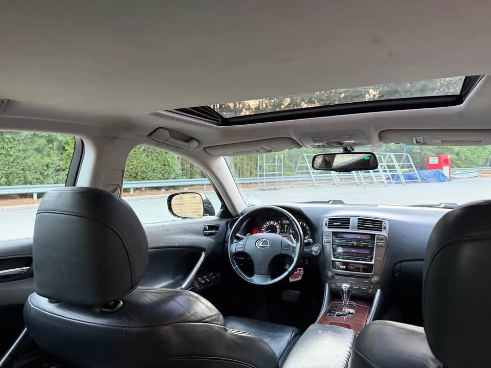 2007 Lexus IS 2nd Gen - Image 13 of 20