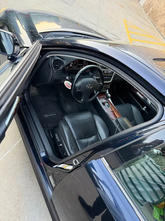 2007 Lexus IS 2nd Gen - Image 9 of 20
