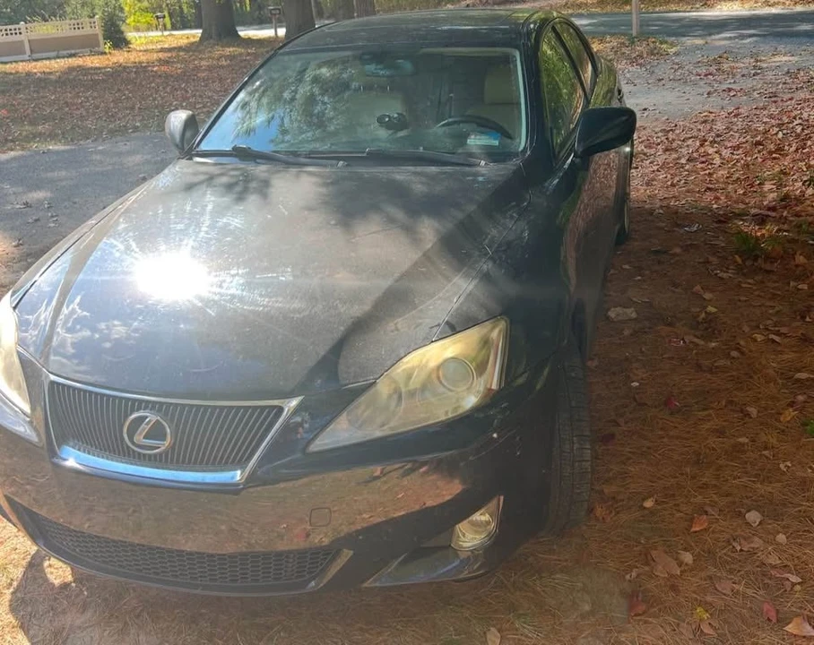 2007 Lexus IS 2nd Gen - Image 2 of 10