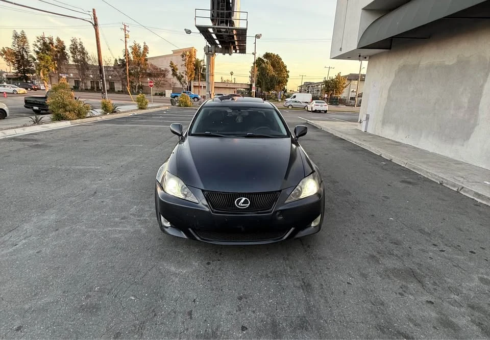 2007 Lexus IS 2nd Gen - Image 2 of 10