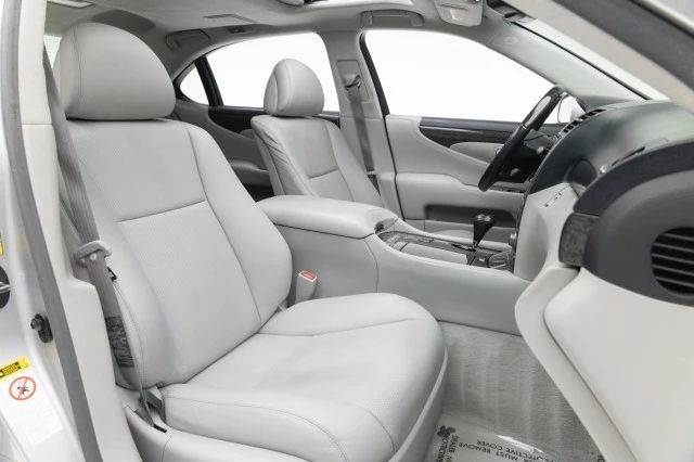2007 Lexus LS 4th Gen - Image 4 of 4