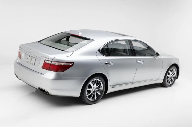 2007 Lexus LS 4th Gen - Image 3 of 4