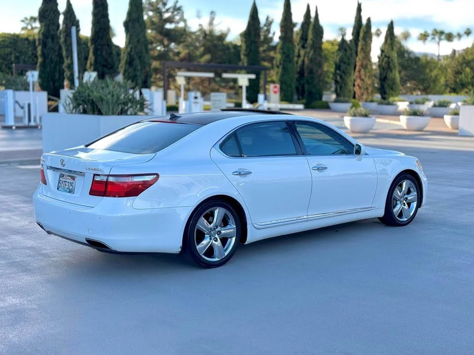 2007 Lexus LS 4th Gen - Image 4 of 16