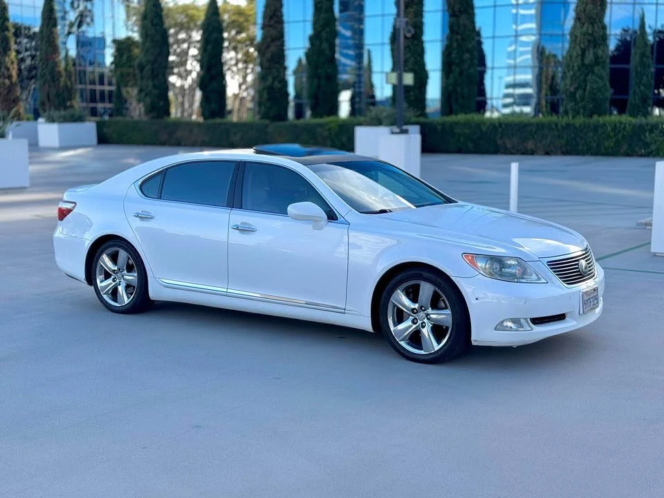 2007 Lexus LS 4th Gen - Image 3 of 16