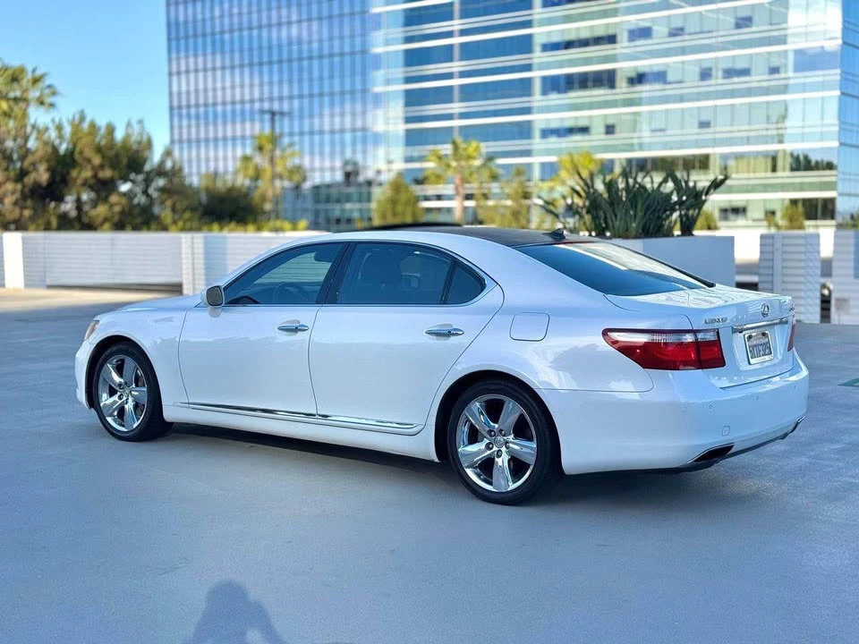 2007 Lexus LS 4th Gen - Image 2 of 16