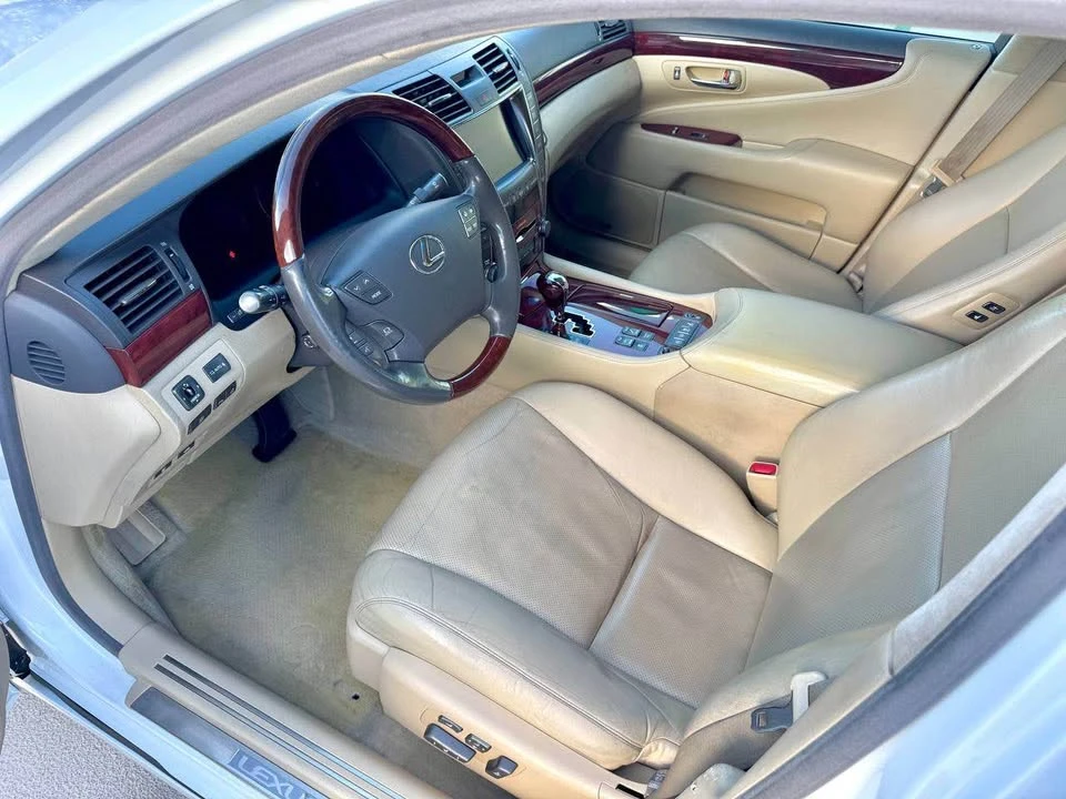 2007 Lexus LS 4th Gen - Image 6 of 16