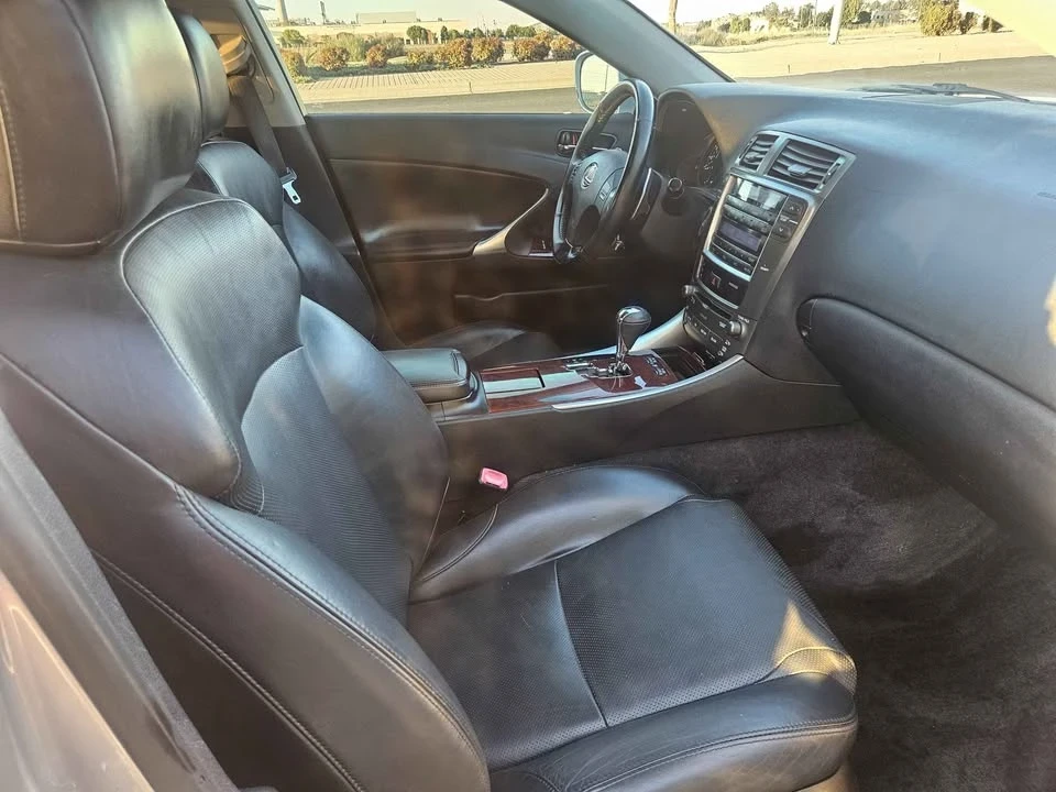 2007 Lexus LS 4th Gen - Image 8 of 15