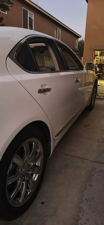 2007 Lexus LS 4th Gen - Image 9 of 10