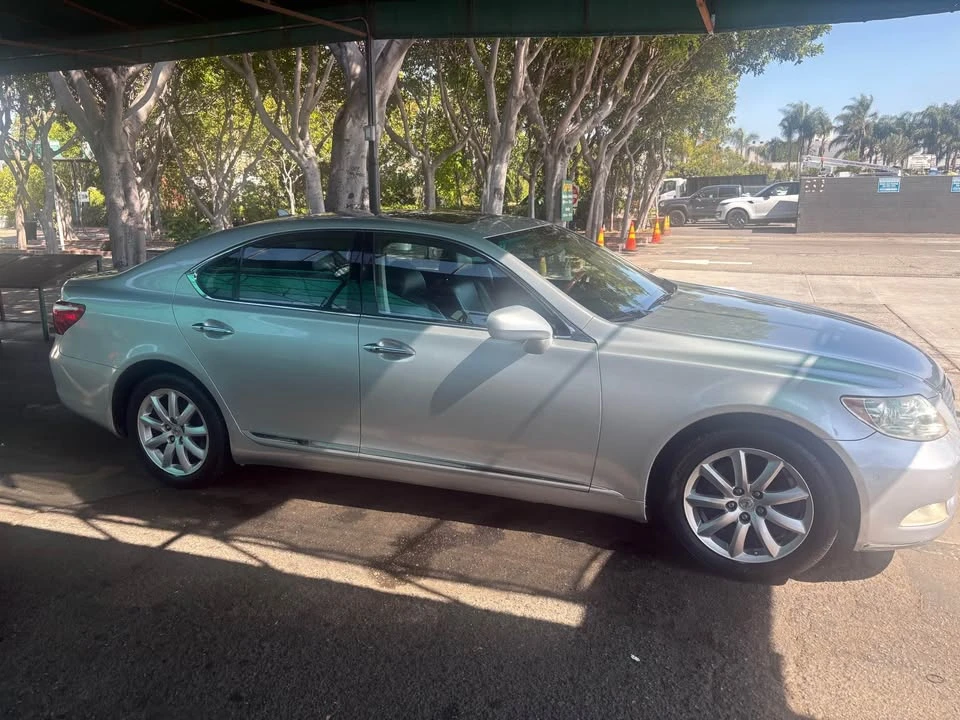 2007 Lexus LS 4th Gen - Image 7 of 8