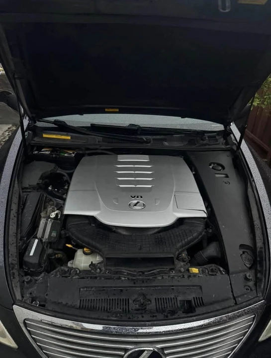2007 Lexus LS 4th Gen - Image 7 of 10