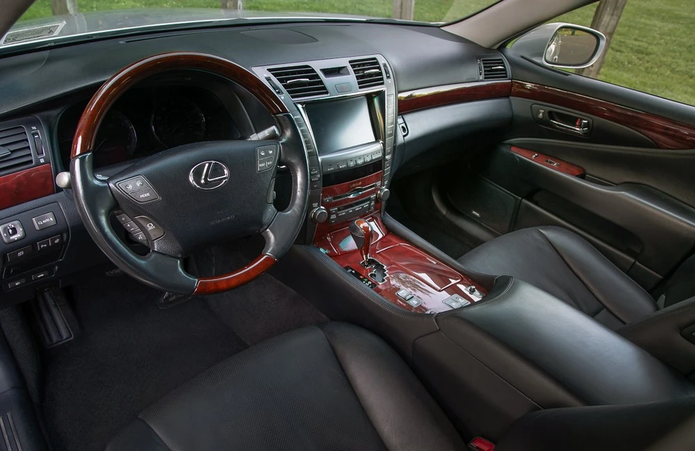 2007 Lexus LS 4th Gen - Image 17 of 19